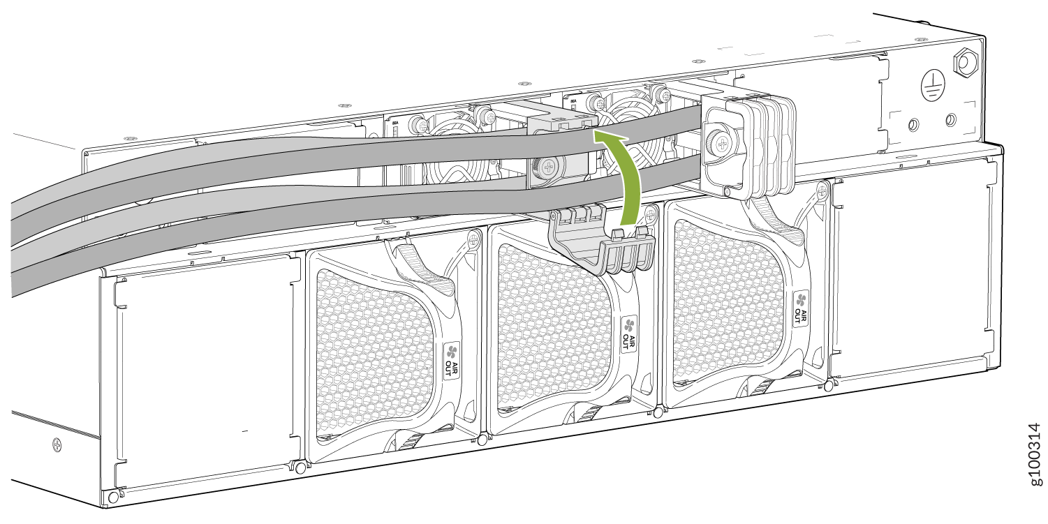 Closing the Cable Manager Latch (PTX10003-80C)